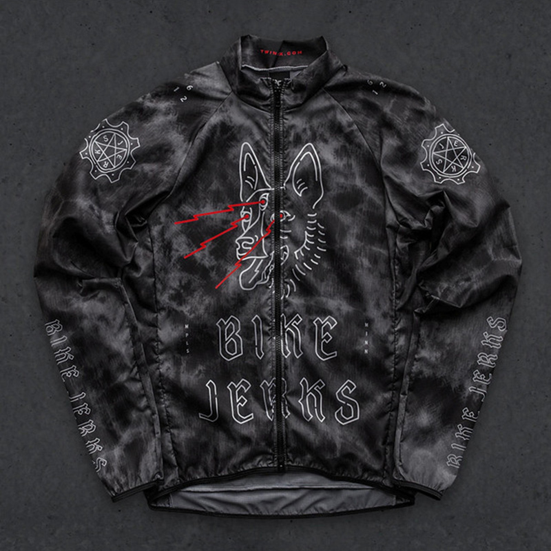 التوأم ستة الربيع / الخريف الد - مراجعة Cycling Commuter Jacket وسعره